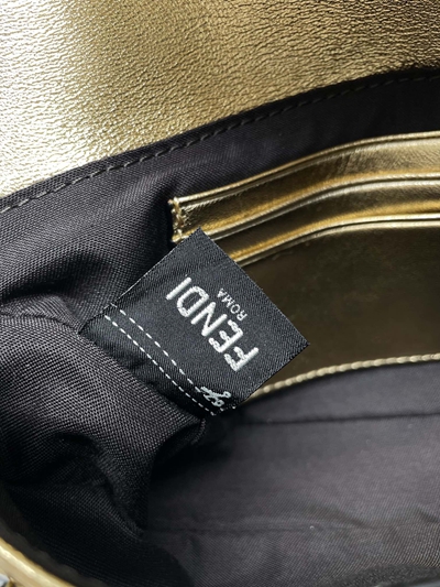 フェンディバッグ着用イメージ